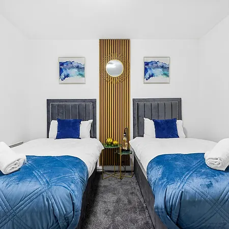 Apartment Bullring Lux Suite- Netflix-free Parking-sleeps 6 Birmingham