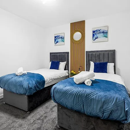 Bullring Lux Suite- Netflix-free Parking-sleeps 6 * Birmingham